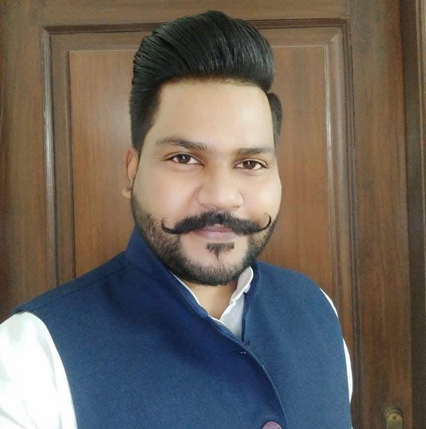Shri Charanjeet Singh Hans